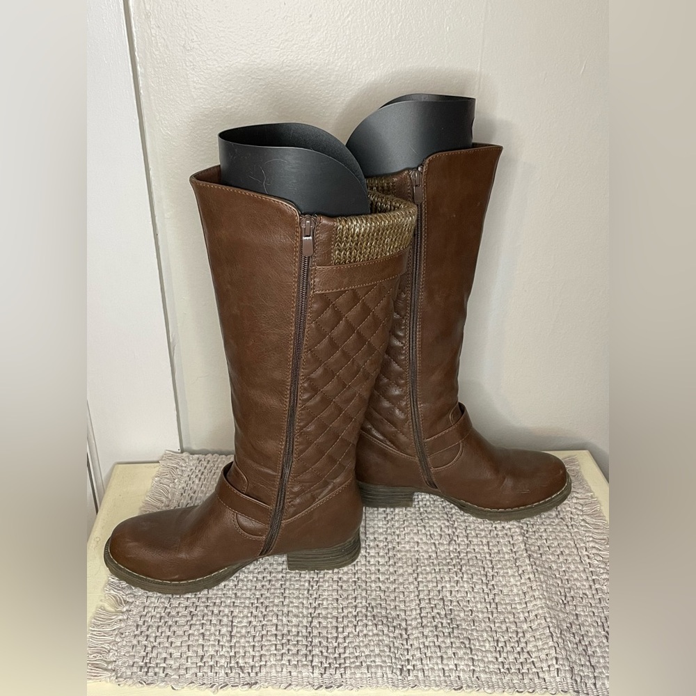 Womens Tall Brown Boots, 7.5 - Picture 2 of 8